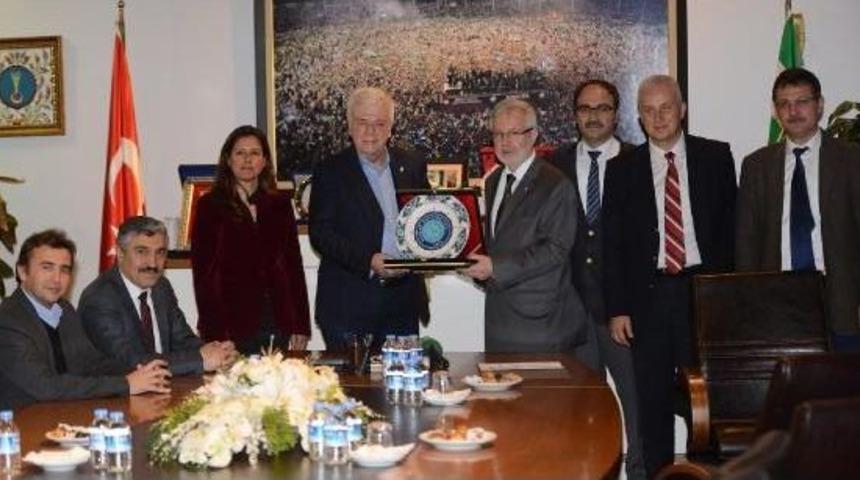 Bursaspor'a Uludağ &Uuml;niversitesi'nden Ziyaret