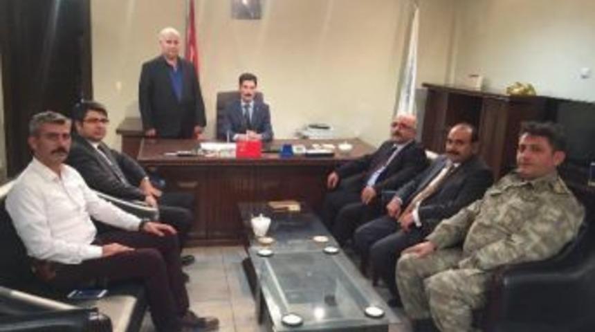 Derik'te Yeni Kaymakam Kafkas G&ouml;reve Başladı