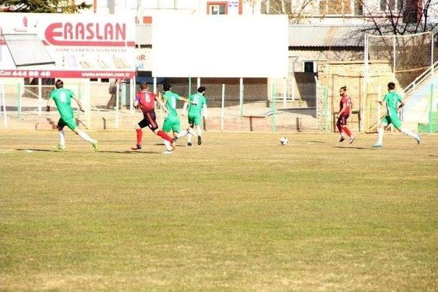 Yeşil Kırşehirspor Farklı Kazandı