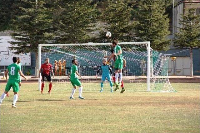 Yeşil Kırşehirspor Farklı Kazandı