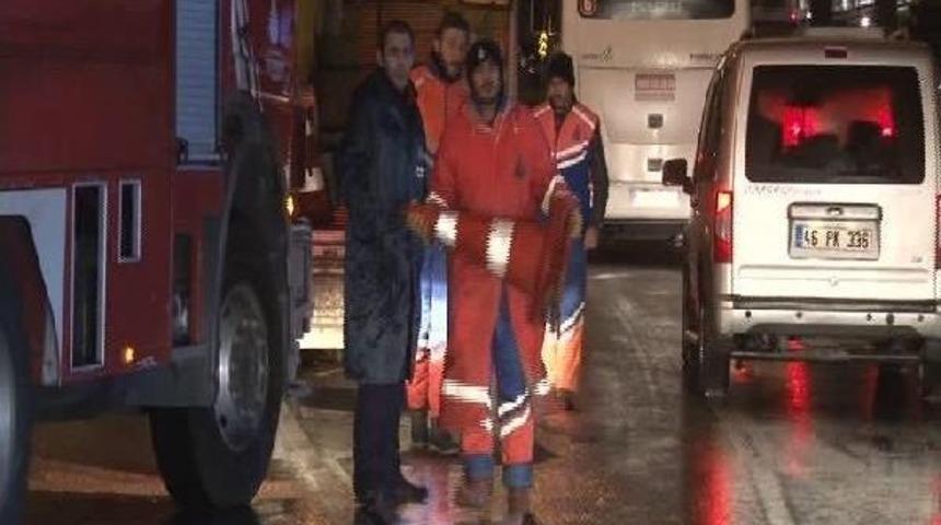 Otogara Giden Alt Ge&ccedil;idi Su Bastı