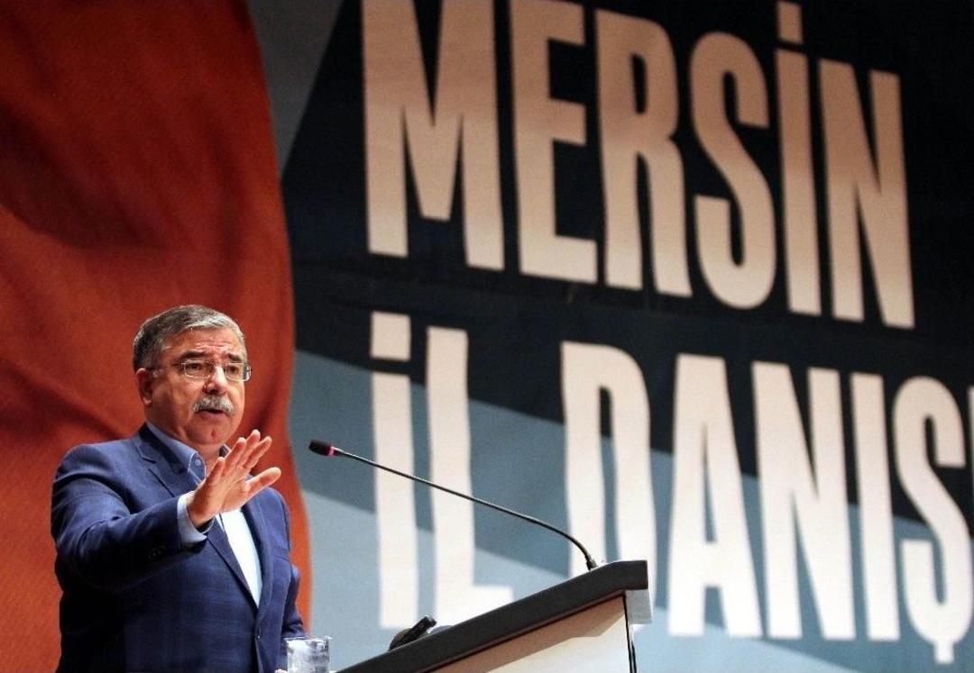 Bakan Yılmaz: "siyasetin Girmediği Her Yer &Ccedil;&uuml;r&uuml;meye Mahkum"