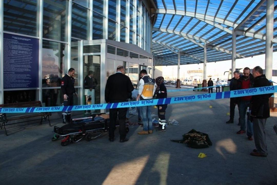 Erzurum Otogarında &ldquo;kan Davası&rdquo; Cinayeti