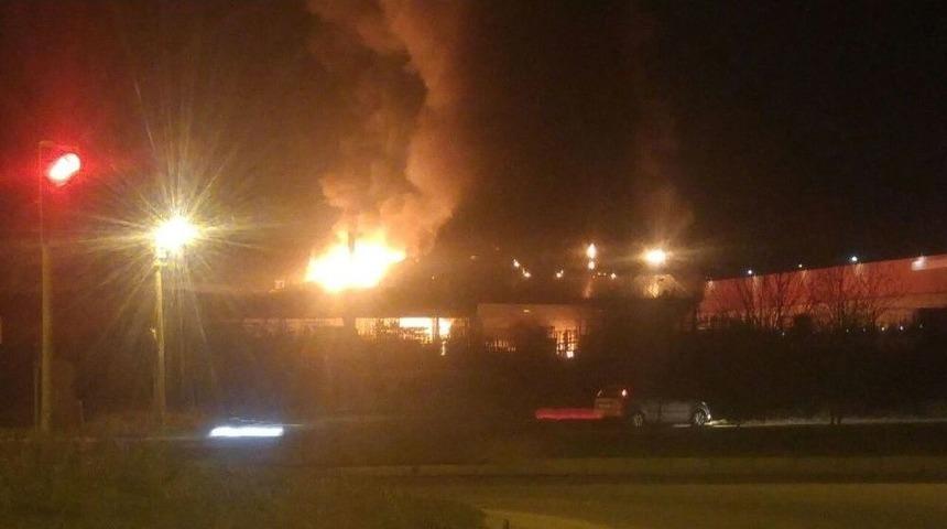 Kocaeli&rsquo;de Fabrika Yangını