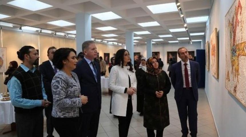Sivas Valisi Gül, Resim Ve Fotoğraf Sergisi Açtı