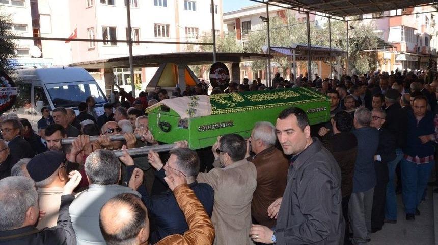 Nto Meclis Başkanı Y&uuml;z&uuml;g&uuml;ler&rsquo;in Anneannesi Toprağa Verildi