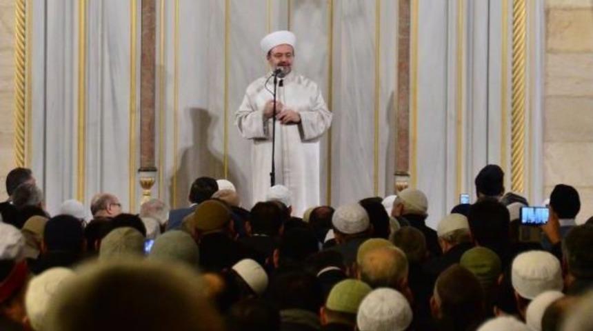 Diyanet İşleri Başkanı G&ouml;rmez, Sabah Namazı Kıldırdı