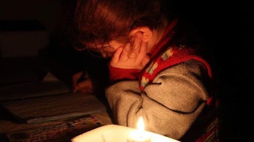 (özel Haber) Mum Işığındaki Hayatlar