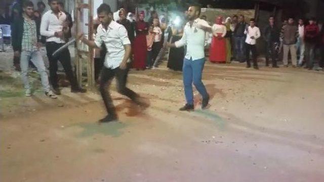 Adanalıların Bıçaklı Dansı