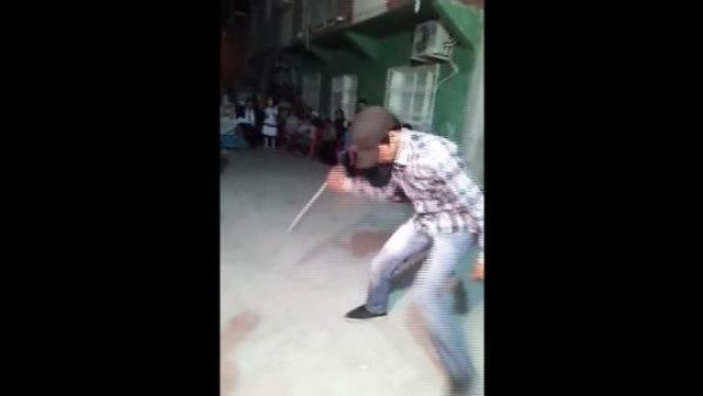 Adanalıların Bıçaklı Dansı