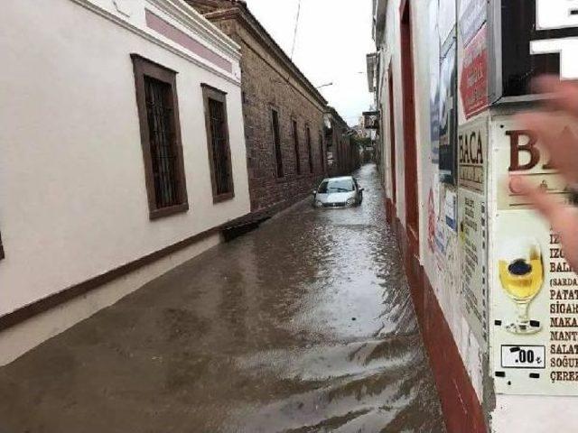 Ayvalık, Sel Sularına Teslim Oldu (2)