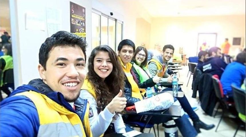 Ad&uuml; &Ouml;ğrencileri 3. Uni-ralli&rsquo;den &Ouml;d&uuml;lle D&ouml;nd&uuml;