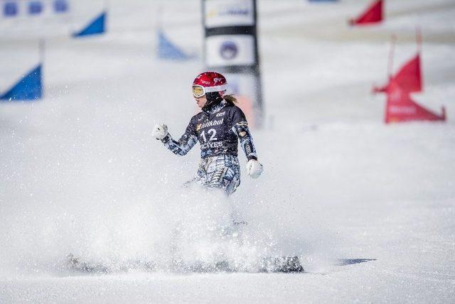 Fıs Snowboard Dünya Kupası’nda Final Heyecanı Erciyes’te Yaşandı