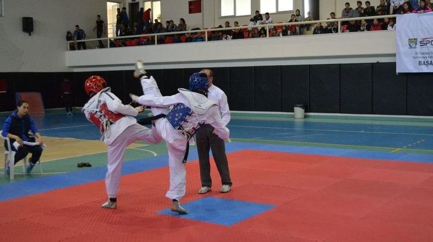 Okullar Arası Tekvando Gen&ccedil;ler İl Birinciliği