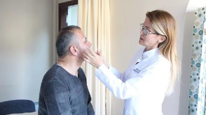 Y&uuml;z Ağrılarından 15 Dakikada Ameliyatsız Kurtuldu