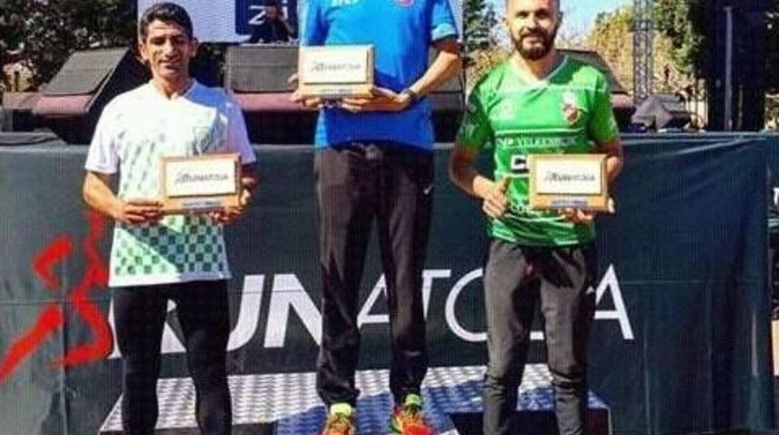 Ahmet Bayram Gen&ccedil;lere K&ouml;k S&ouml;kt&uuml;rd&uuml;