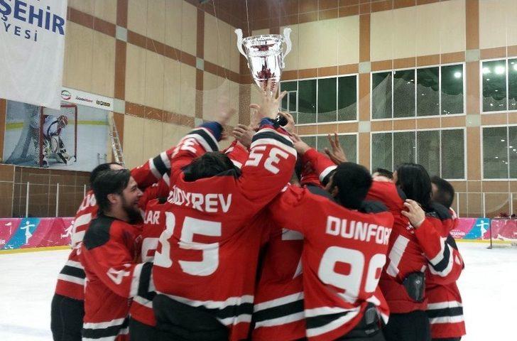Zeytinburnu’nun Buz Adamları 3’üncü Kez Şampiyon Oldu G2