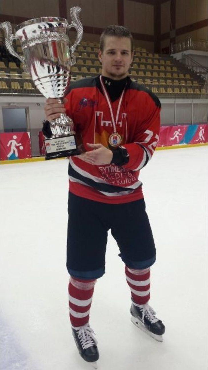 Zeytinburnu’nun Buz Adamları 3’üncü Kez Şampiyon Oldu G5