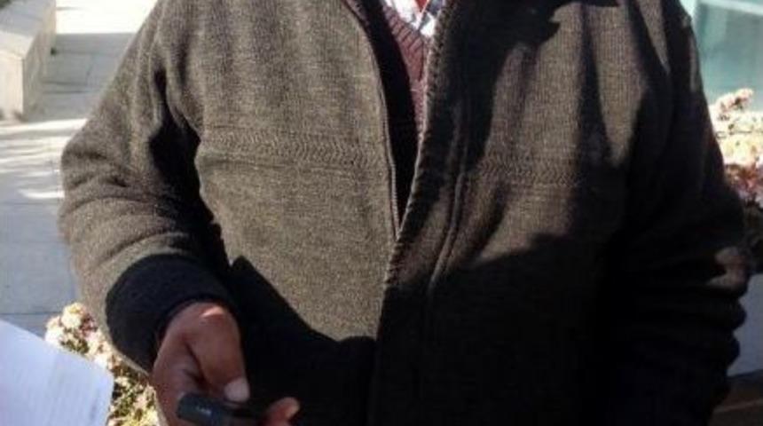 Oğlunun Serbest Bırakılması I&ccedil;in Kendini Yakmak Istedi