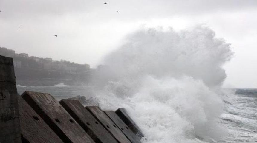 Zonguldak'ta Dev Dalgalar
