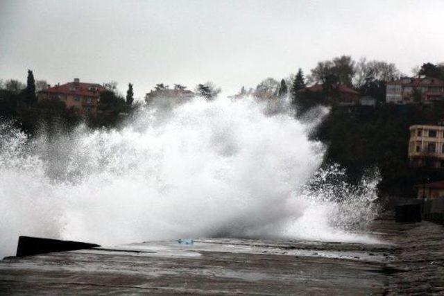 Zonguldak'ta Dev Dalgalar