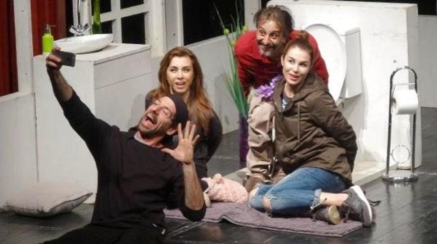 Avcılar'da Tiyatro Dolu Hafta Sonu