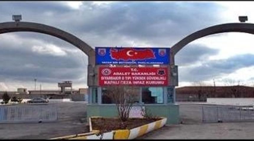 6 Pkk'lının Firar Ettiği Cezaevinde, Kuledeki N&ouml;bet&ccedil;i Asker Uyumaya Gitmiş