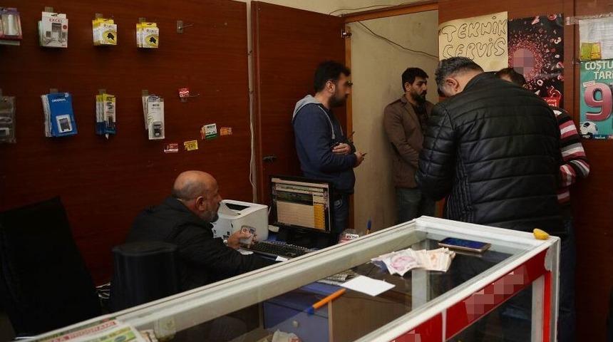 Adana Polisi Yasa Dışı Bahis&ccedil;ilere G&ouml;z A&ccedil;tırmıyor