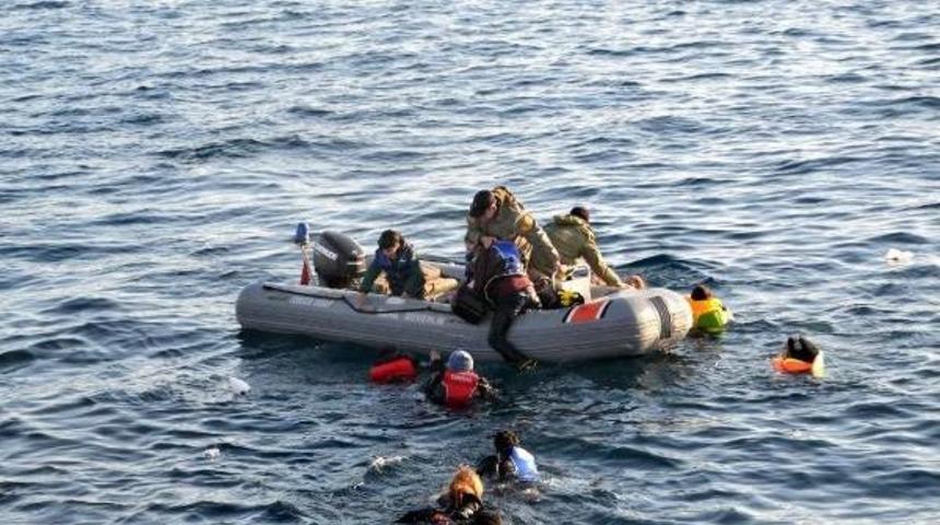 Denizlerde 1 Yılda 56 Farklı &Uuml;lkeden 37 Bin Ka&ccedil;ak Yakalandı