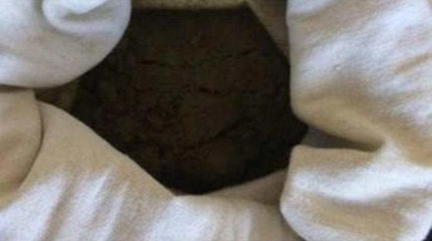 Hırsızlıktan Aranırken Esrarla Yakalandı