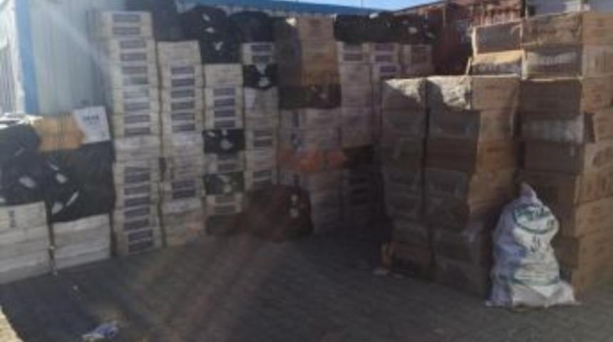 Van'da 118 Bin Paket Ka&ccedil;ak Sigara Ele Ge&ccedil;irildi