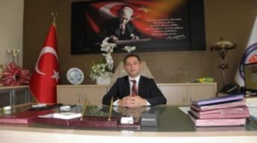 Altunhisar İlçesine Atanan Kaymakam Ercan Kayabaşı Görevine Başladı