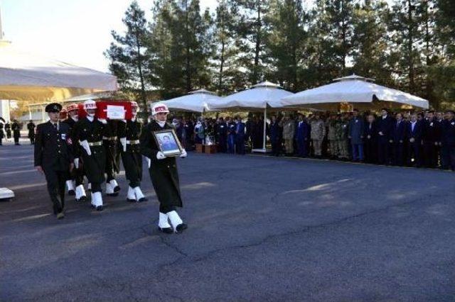 Silvan'da Şehit Olan Korucusu Bekler'e Uğurlama Töreni