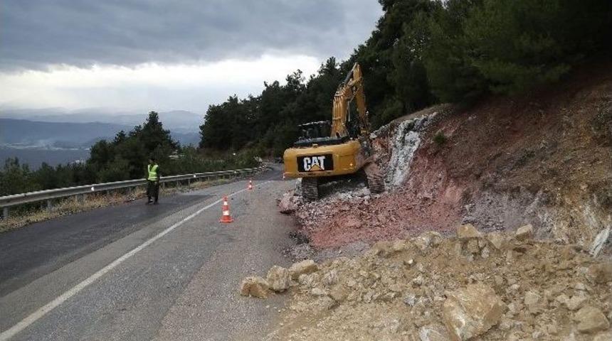 G&uuml;rsu-gemlik Yolunun Kalitesi Artıyor