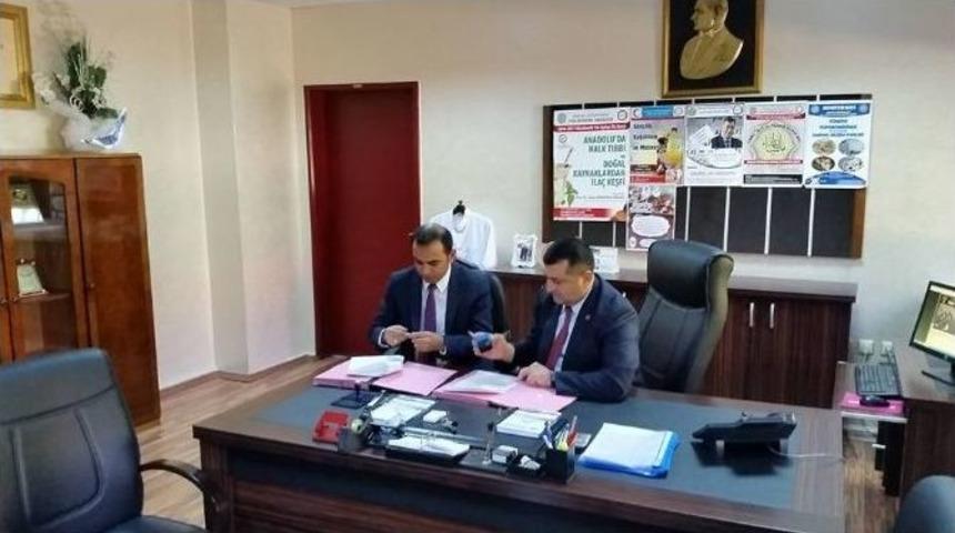 Fen Edebiyat Fak&uuml;ltesi İle Bilim Ve Sanat Merkezi Arasında Protokol İmzalandı