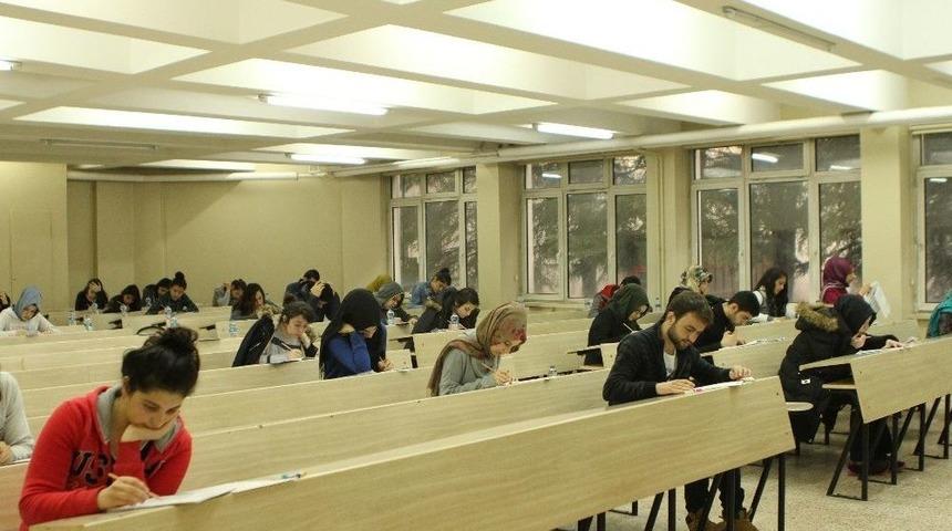 Gen&ccedil; Kaymek&rsquo;ten Ger&ccedil;ek Zamanlı Sınav