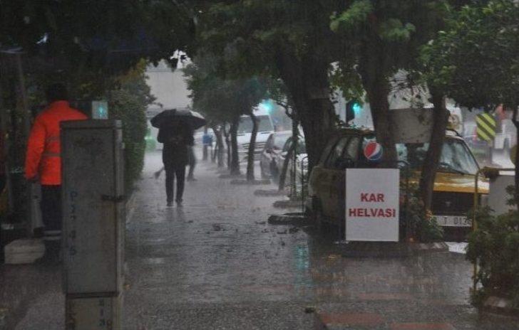 Aydın’da Aylardır Beklenen Yağış Selle Geldi G5