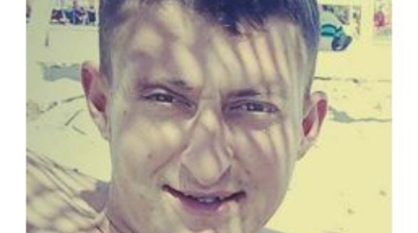 Av T&uuml;feğiyle Intihar Etti