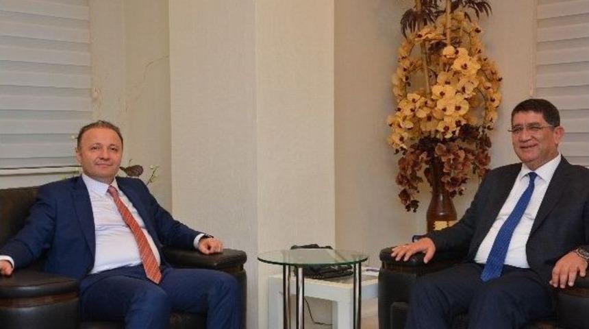 Rekt&ouml;r &Uuml;nal, Aesob&rsquo;u Ziyaret Etti