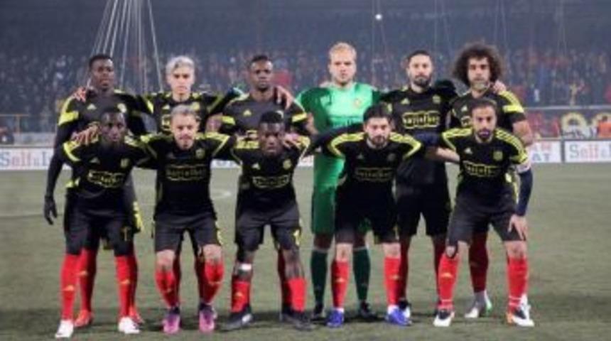 Yeni Malatyaspor’da Azubuike Ve Sadık Göztepe Maçında Yok