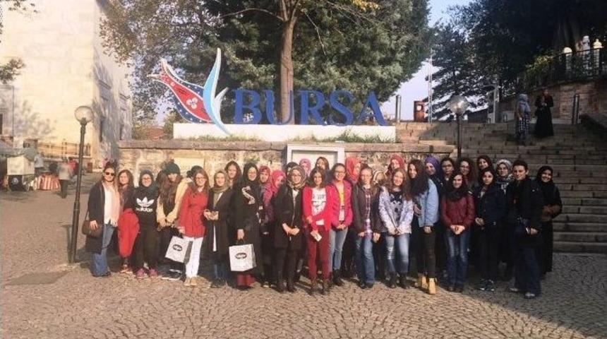 Akademi Lise &Ouml;ğrencileri Bursa&rsquo;da İnceleme Gezisine Katıldı