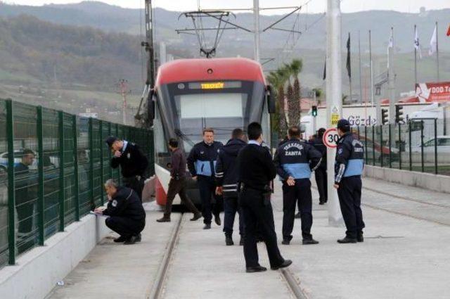 Tramvayın Altında Kalarak Hayatını Kaybetti