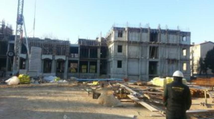 Fatma Şemsettin &Ccedil;amoğlu Ortaokulu &Ccedil;alışmaları Devam Ediyor