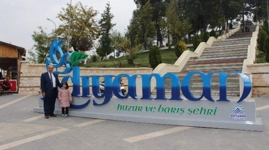 Şehir Logosu Adıyaman Kalesi &Ouml;n&uuml;nde Yerini Aldı