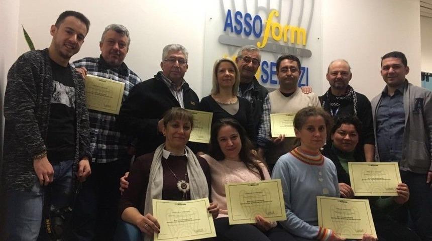 İlk Zeytinyağı Deg&uuml;stat&ouml;r Eğitmenleri Eğitimlerini Tamamladı