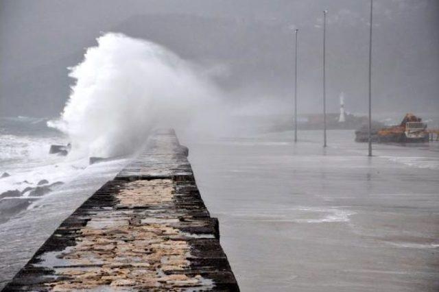 Amasra'da Dev Dalgalar