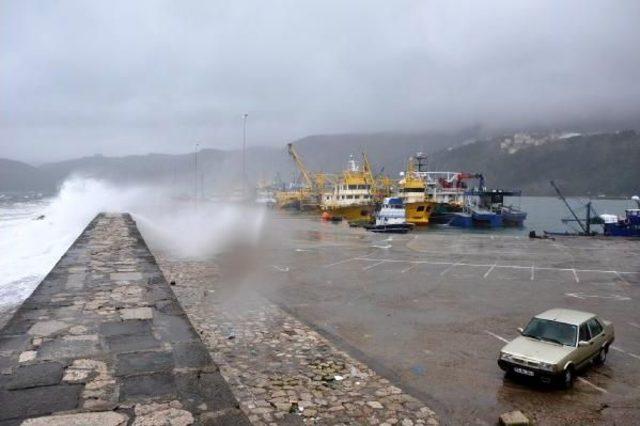 Amasra'da Dev Dalgalar