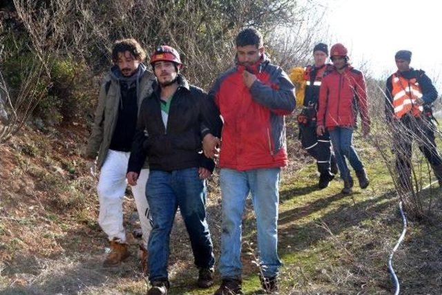 Karabük'te Ormanda Kaybolan Suriyeli 2 Genç, Ateş Yakınca Bulundu