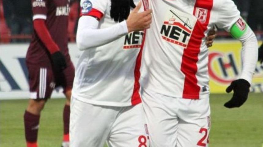 Balıkesirspor'da İshak'ın Boşu Yok