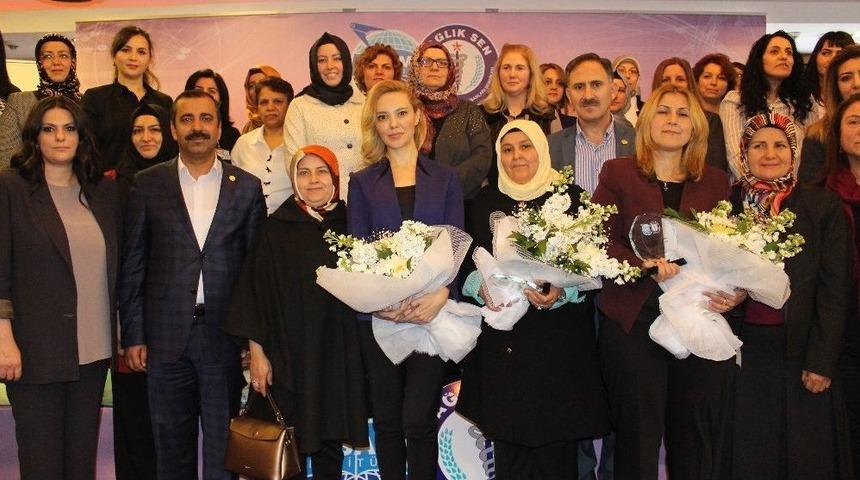 Sağlık-sen Kadınlar G&uuml;n&uuml; Kapsamında Panel D&uuml;zenledi